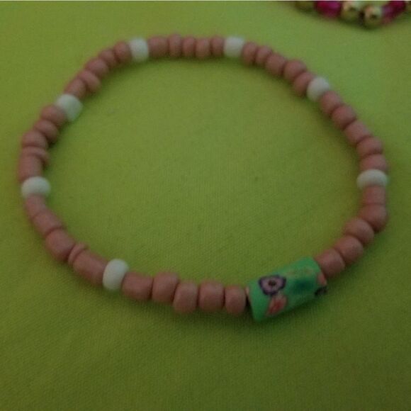 Glow in the dark Dvprofessions custom bracelet creations - Picture 5 of 9